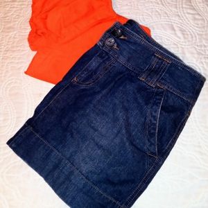 Outfit: Jean Mini Skirt & Vibrant Crop Top